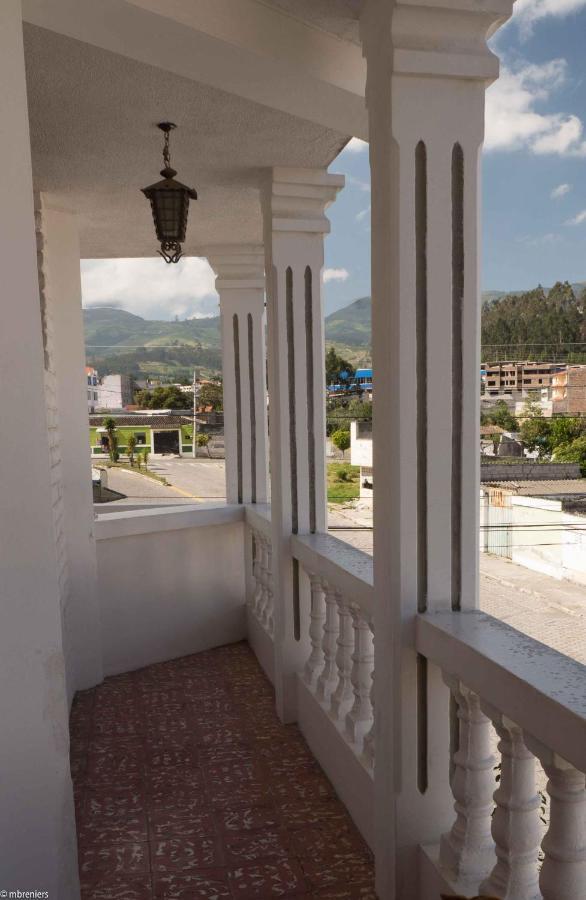 La Posada Del Quinde Otavalo Exteriér fotografie